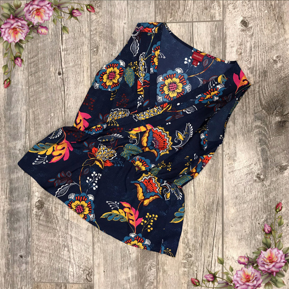merona Tops - MAKE AN OFFER ;) Merona floral blouse